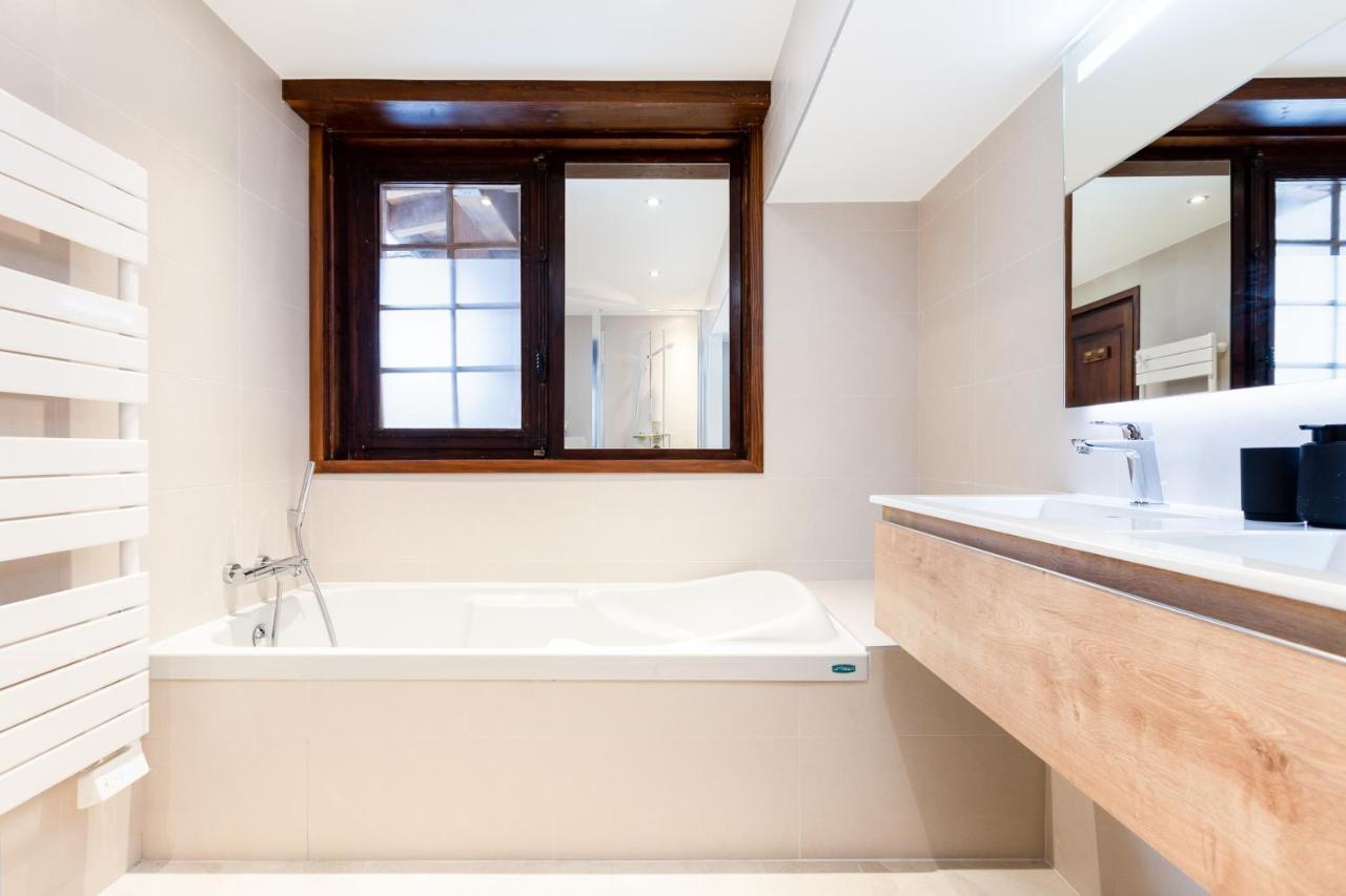 Chalet Les Praz - 280Sqm - Sauna Cinema Fitness - 5 Bedrooms In Heart Of Les Praz - By Cozee Rentals Chamonix Kültér fotó
