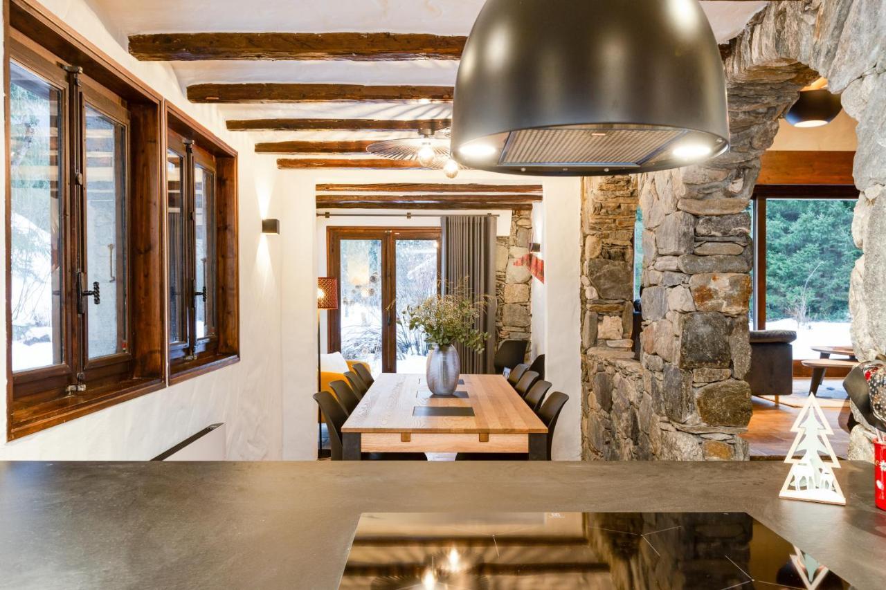Chalet Les Praz - 280Sqm - Sauna Cinema Fitness - 5 Bedrooms In Heart Of Les Praz - By Cozee Rentals Chamonix Kültér fotó
